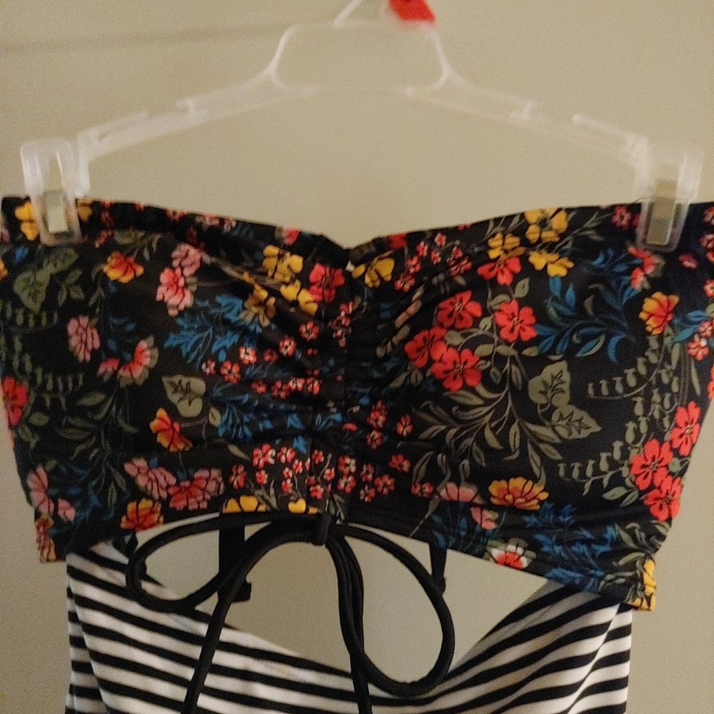 swim suit